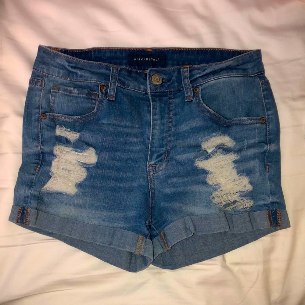 Aeropostale short shorts, lightly worn, normal jean blue, size 8.